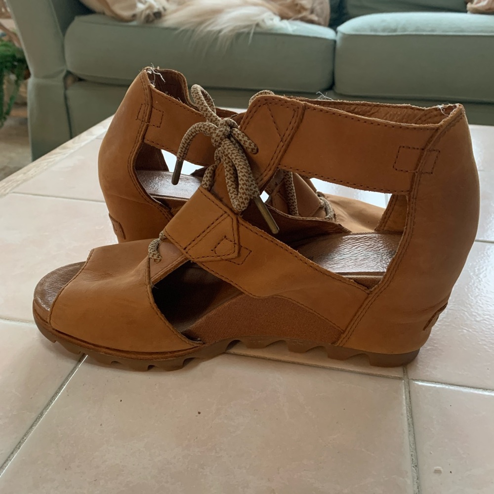 Gorgeous Sorel wedges